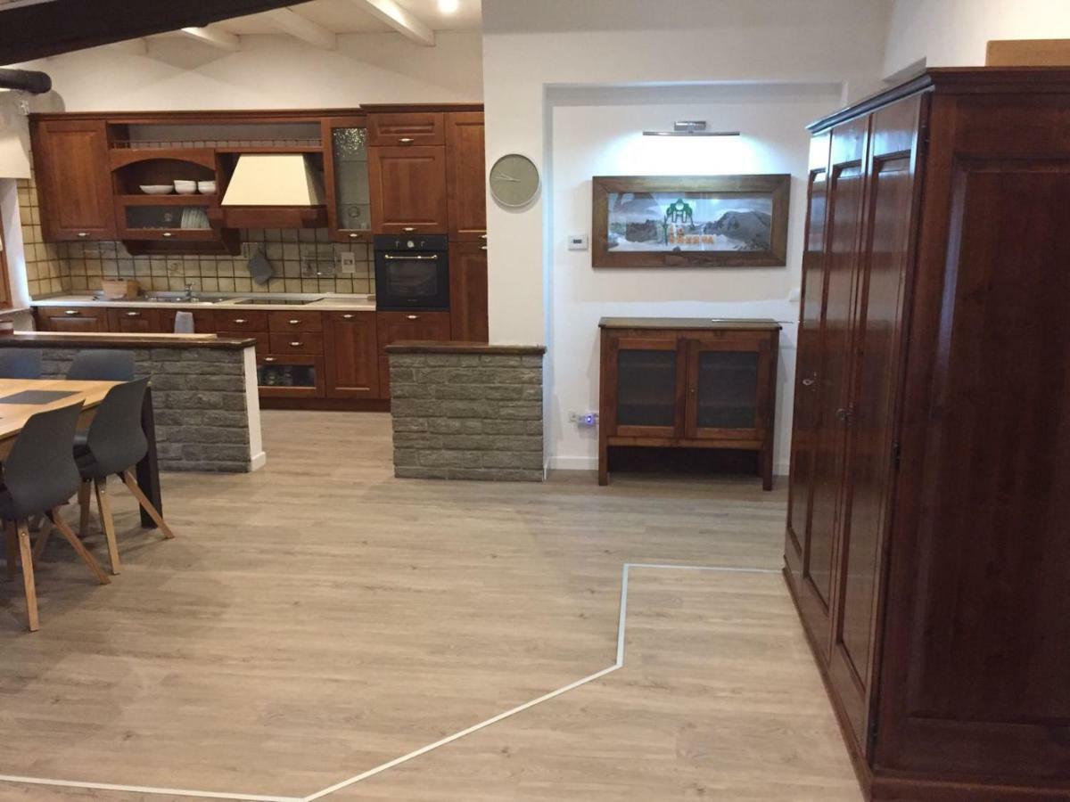 Lo Sherpa Holiday Home Aosta Bagian luar foto
