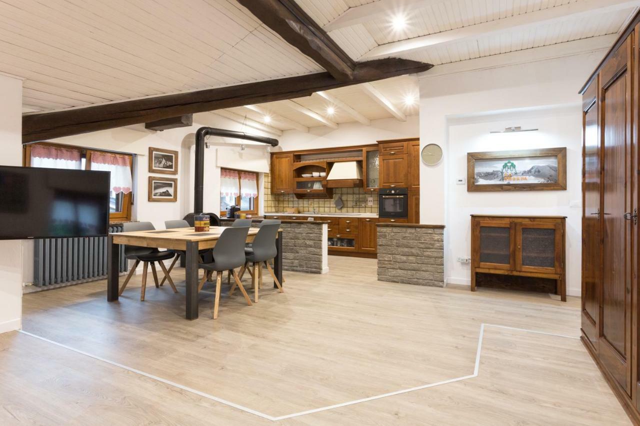 Lo Sherpa Holiday Home Aosta Bagian luar foto